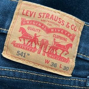 Levi jeans 541 waist 36 length 30 great condition